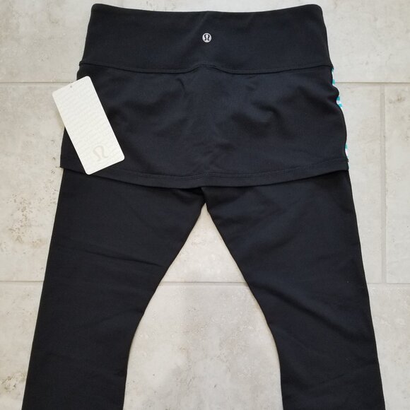 NWT Lululemon A Go Go Crop Leggings (8) - Picture 5 of 6